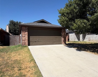 1035 Port Isabel Drive - Photo Thumbnail 2