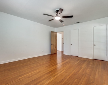 9347 Angora Street - Photo Thumbnail 16