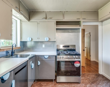 9347 Angora Street - Photo Thumbnail 10