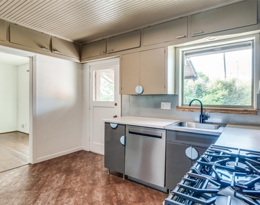 9347 Angora Street - Photo Thumbnail 11