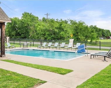 2100 Mcallister - Photo Thumbnail 35