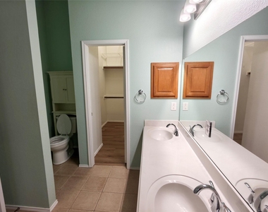 1304 Hansberry Drive - Photo Thumbnail 14
