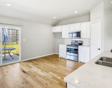 3715 Brookstone Drive - Photo Thumbnail 13