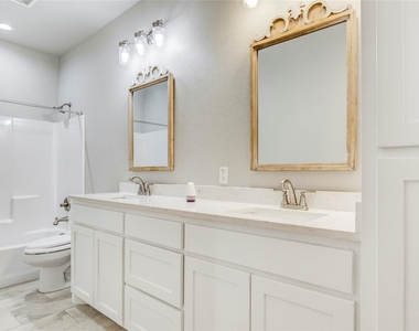 3715 Brookstone Drive - Photo Thumbnail 23