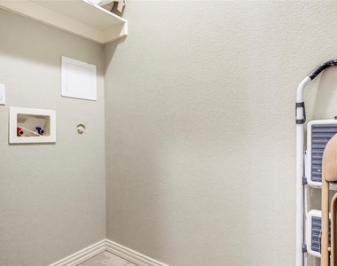3715 Brookstone Drive - Photo Thumbnail 25