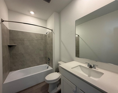 726 Madrono Drive - Photo Thumbnail 21