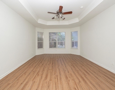6405 Sapphire Drive - Photo Thumbnail 20
