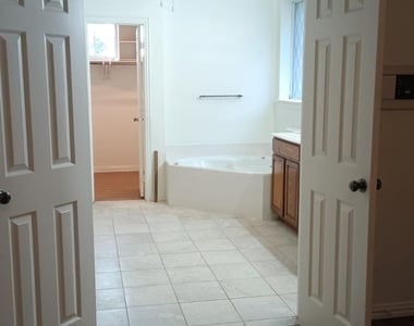 6405 Sapphire Drive - Photo Thumbnail 3