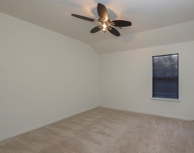 6405 Sapphire Drive - Photo Thumbnail 30