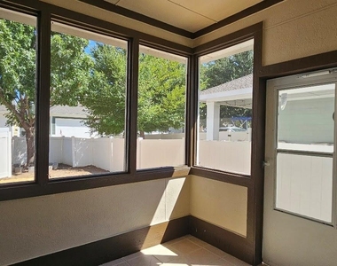 1117 Caudle Lane - Photo Thumbnail 1