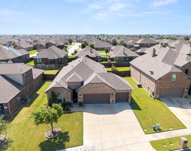 127 Chaco Drive - Photo Thumbnail 1