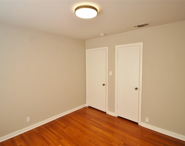 104 Savannah Street - Photo Thumbnail 17
