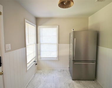 104 Savannah Street - Photo Thumbnail 7