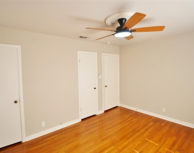 104 Savannah Street - Photo Thumbnail 16