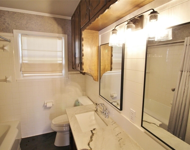 104 Savannah Street - Photo Thumbnail 23
