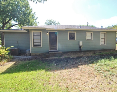 104 Savannah Street - Photo Thumbnail 25