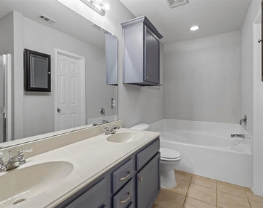 1201 Caroline Drive - Photo Thumbnail 13