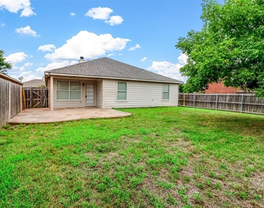 1201 Caroline Drive - Photo Thumbnail 24