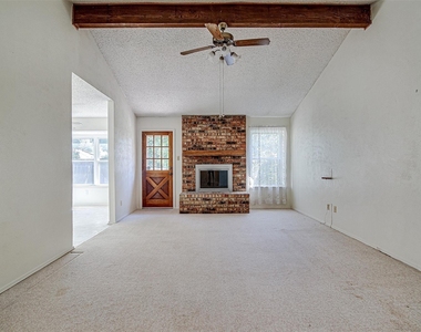 3816 Del Rio Drive - Photo Thumbnail 1