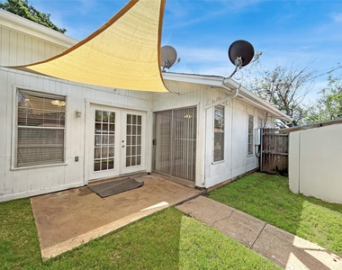 536 Guerin Drive - Photo Thumbnail 9