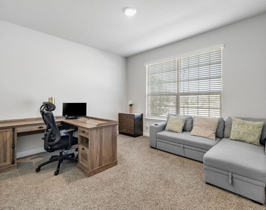 14633 Caelum Drive - Photo Thumbnail 11