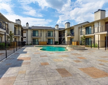 1317 Annex Avenue - Photo Thumbnail 1
