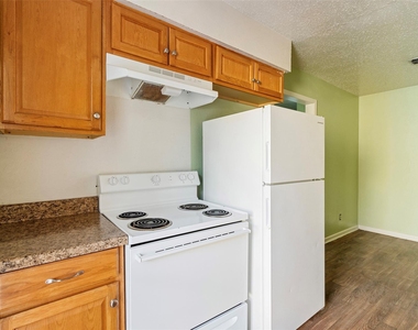 309 Blake Drive - Photo Thumbnail 5