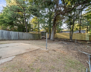 309 Blake Drive - Photo Thumbnail 13