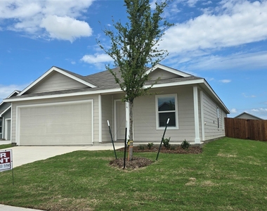 7916 Rutherford Lane - Photo Thumbnail 1