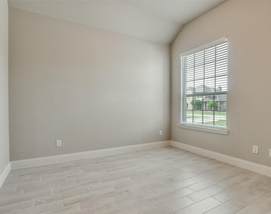 6206 Horizon Drive - Photo Thumbnail 13
