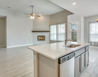 6206 Horizon Drive - Photo Thumbnail 12