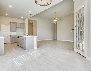 6206 Horizon Drive - Photo Thumbnail 11