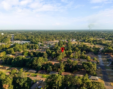 309 Blake Drive - Photo Thumbnail 20