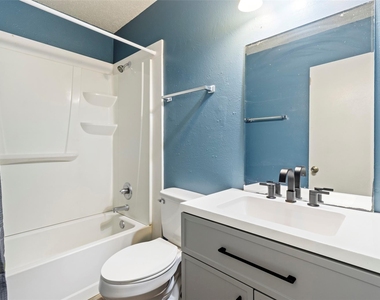309 Blake Drive - Photo Thumbnail 10