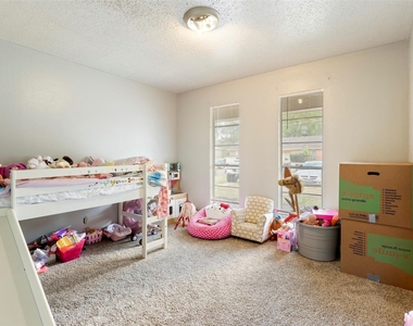 309 Blake Drive - Photo Thumbnail 11