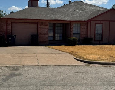 4512 Mizzenmast Court - Photo Thumbnail 13