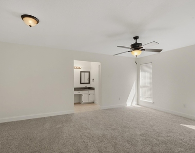 2507 Mardell Drive - Photo Thumbnail 9