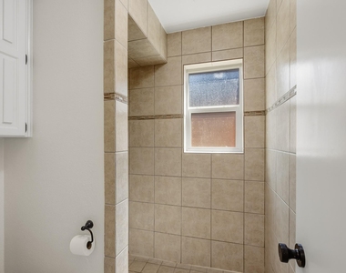 2507 Mardell Drive - Photo Thumbnail 11