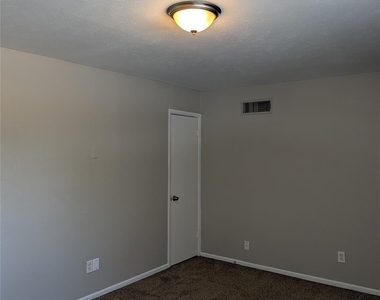 2558 Duringer Road - Photo Thumbnail 12