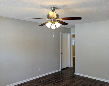 2558 Duringer Road - Photo Thumbnail 3