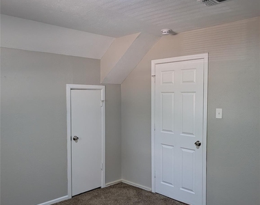 2558 Duringer Road - Photo Thumbnail 15