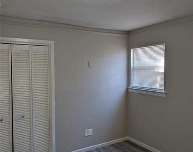 2558 Duringer Road - Photo Thumbnail 5