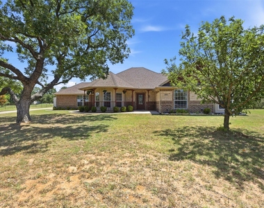109 Crestwood Lane - Photo Thumbnail 2