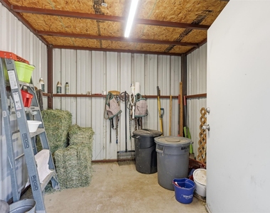 109 Crestwood Lane - Photo Thumbnail 32