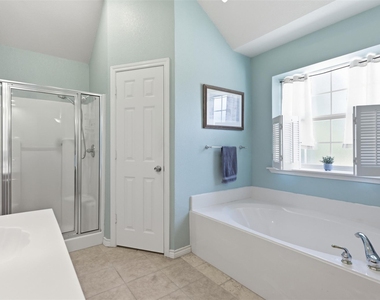 109 Crestwood Lane - Photo Thumbnail 19