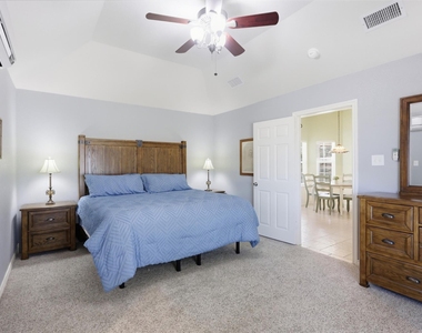 109 Crestwood Lane - Photo Thumbnail 17