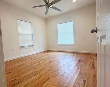406 Lansing Street - Photo Thumbnail 3