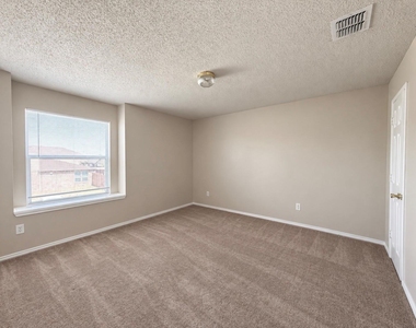 14800 Ledgeview Court - Photo Thumbnail 17