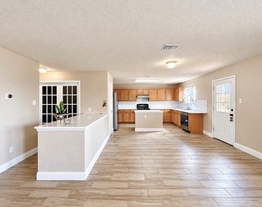 14800 Ledgeview Court - Photo Thumbnail 6