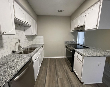 5315 Windy Meadow Drive - Photo Thumbnail 3